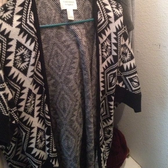 Top - Picture 2 of 2