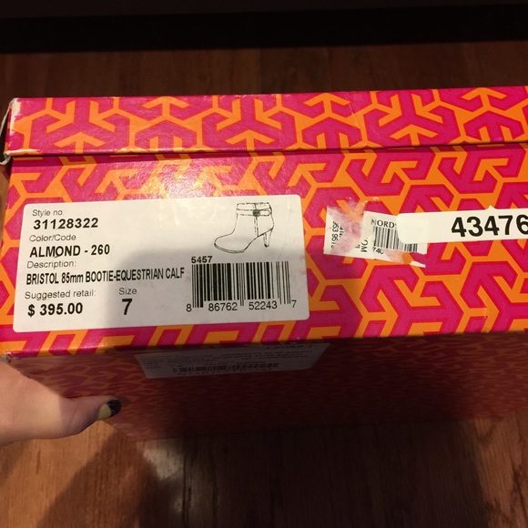 Tory burch ankle boots box - Picture 2 of 4
