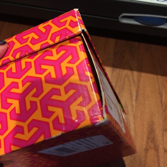 Tory burch ankle boots box - Picture 3 of 4