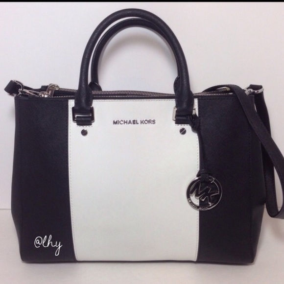 RELISTED! MICHAEL KORS SUTTON STRIPE SATCHEL - Picture 2 of 4