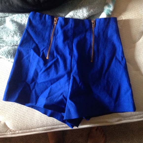 High wasted shorts
