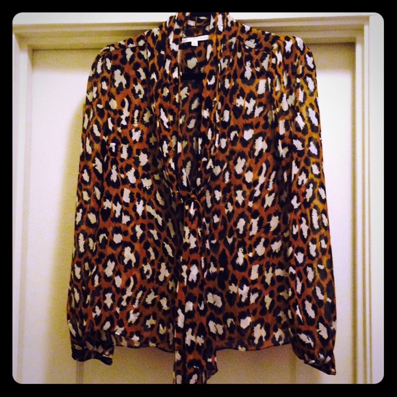 ⭐️Sale⭐️DVF Tie Neck Blouse