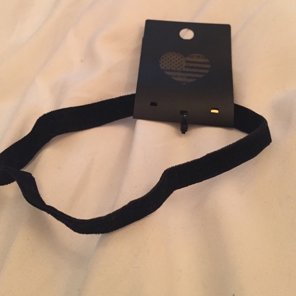 Brandy velvet choker