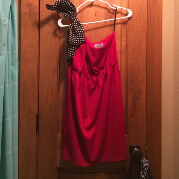 Judith March one shoulder red dress