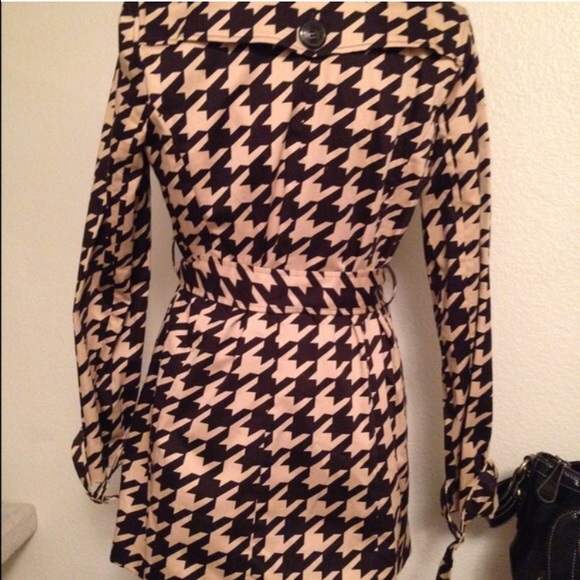 Brown & Tan Lightweight Trench Coat - Picture 2 of 3