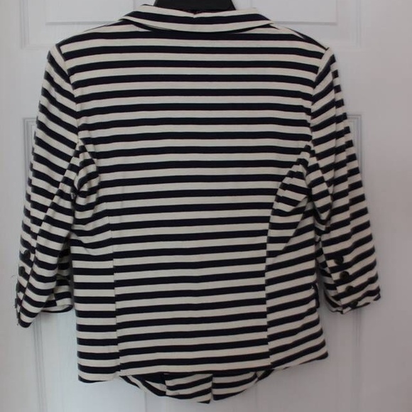 Navy and white striped blazer! - Picture 2 of 3