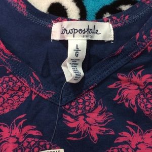 Aeropostale Tops - PINEAPPLE CROP TOP NWT LARGE AEROPOSTALE Aeropostale Tops - PINEAPPLE CROP TOP NWT LARGE AEROPOSTALE