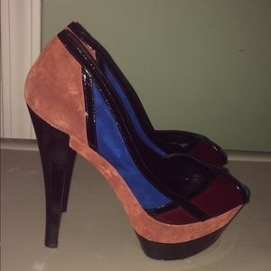 Jessica Simpson open toe platform