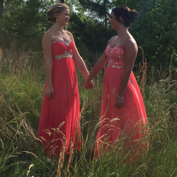 prom dress - Picture 3 of 4