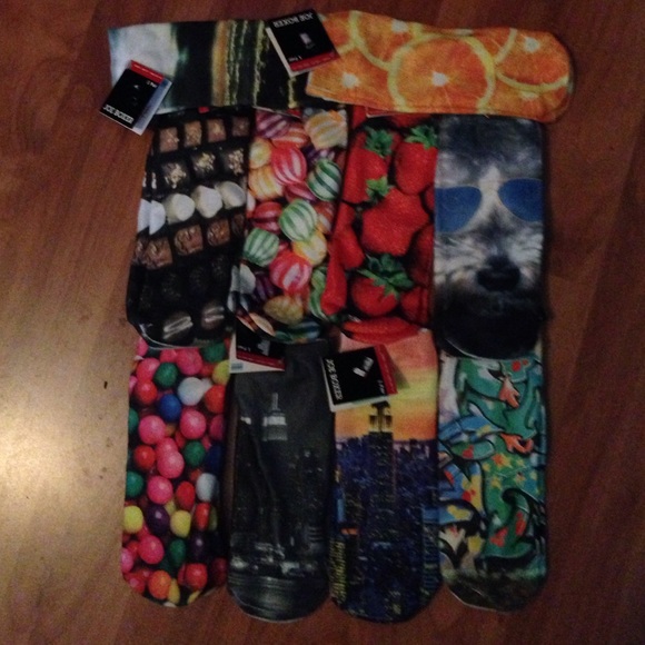 10 pair of socks