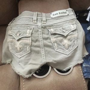 Rock rival shorts