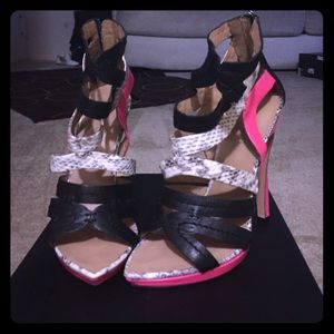 Gwen Stefani Lamb Jen Sandal