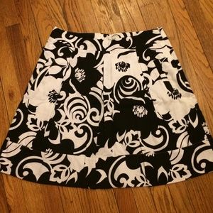 White and black a-line skirt