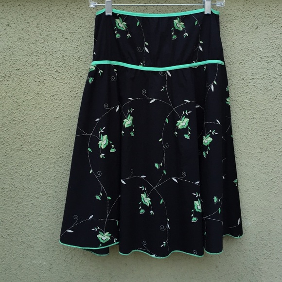 Floral Print Skater Skirt - Picture 1 of 4