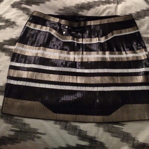 Express party skirt