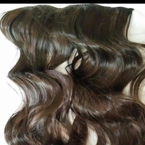 22" BNIP hair extensions dark brown #33