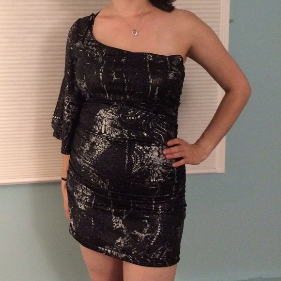 Forever21 black/silver 1 sleeve dress!