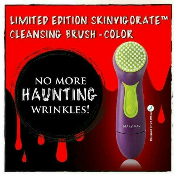 (😊SOLD) Skinvigorate Cleansing Brush