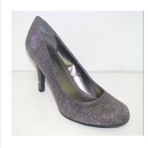 Mootsie Tootsies "ideal" glitter silver pump