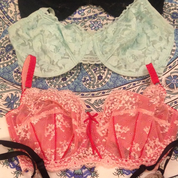 4 Assorted Underwire Soft Bras