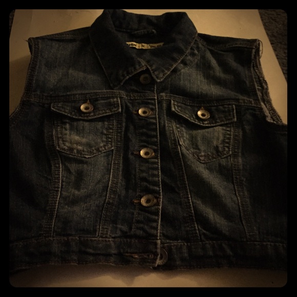 Jean Vest