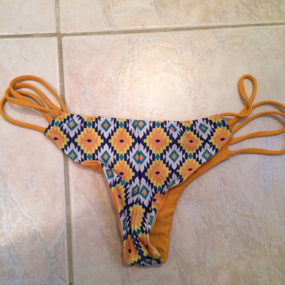 Mary grace swim small reversible bottoms