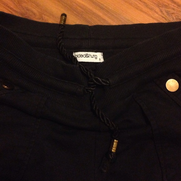 Drawstring short - Picture 2 of 3