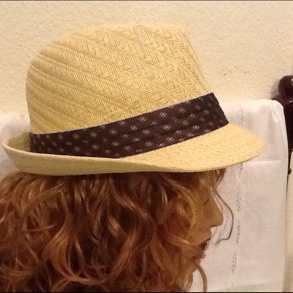 Hat - Picture 3 of 4