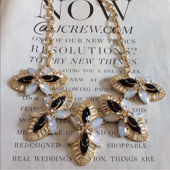 J. Crew Jewelry - 🍭SALE J.crew Shimmering Flowers Necklace