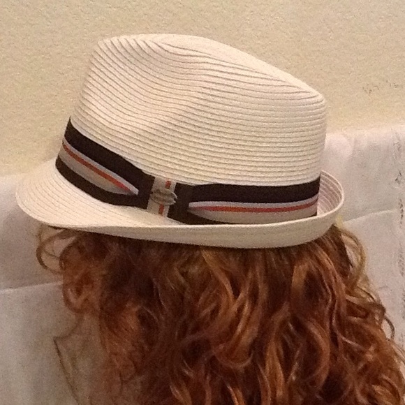 Hat - Picture 2 of 4