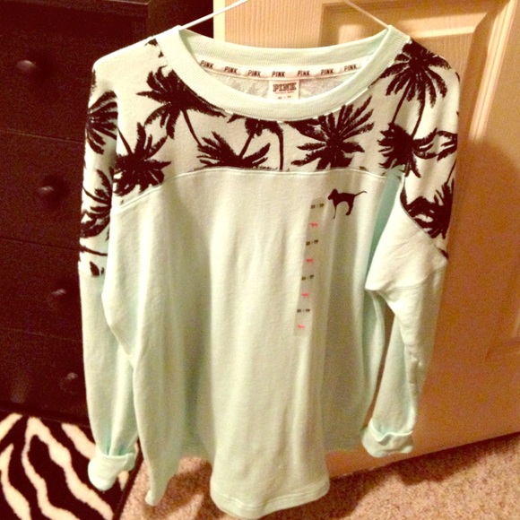 Vs PINK Palm Tree Crew