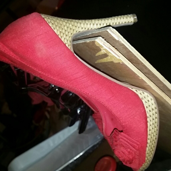 Heels - Picture 2 of 3