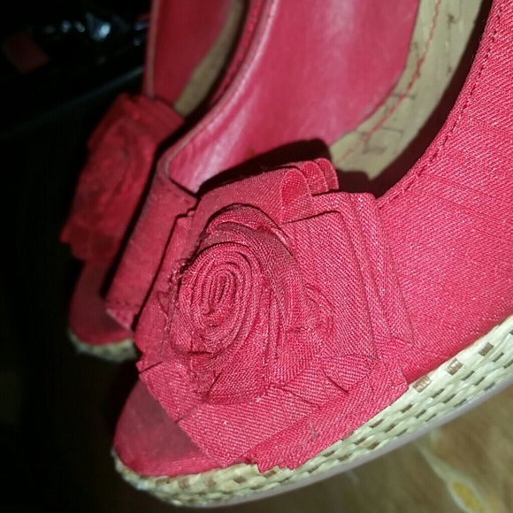 Heels - Picture 3 of 3