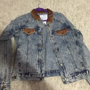 Jean jacket with fabric back