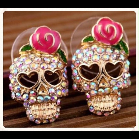 2 sets bundle earring. - Picture 2 of 2