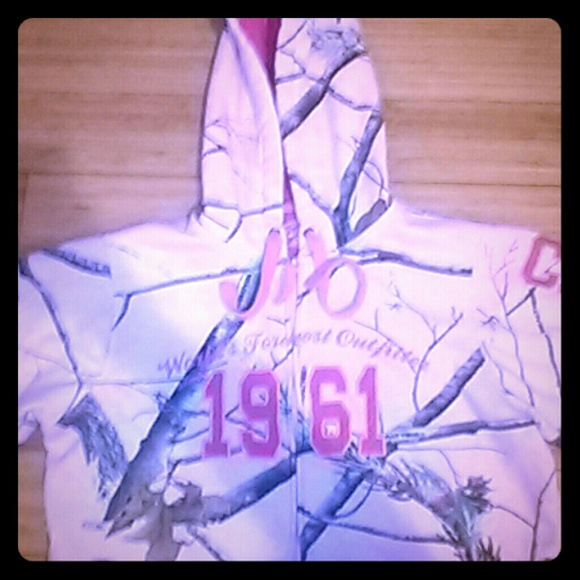 Cabela's Pink Mossy Oak Jacket Size Medium