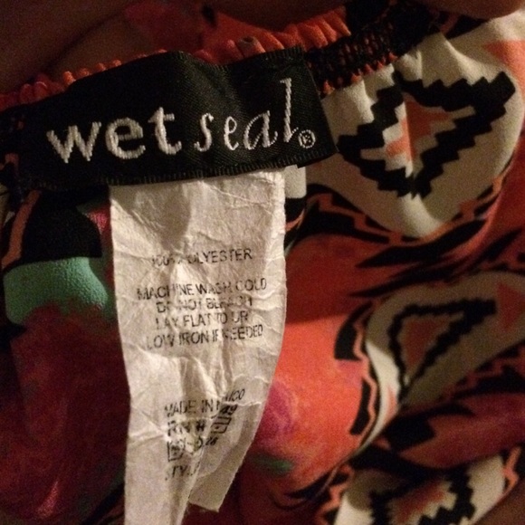 Top - Picture 2 of 2