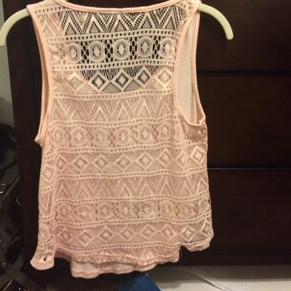 Light pink tank top with unique back - Picture 2 of 2
