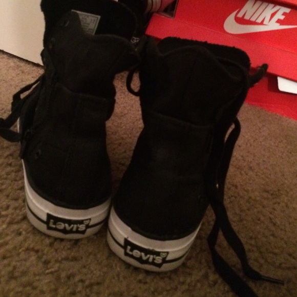 Levi girl style shoe - Picture 4 of 4