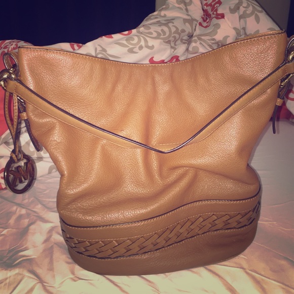 Authentic Michael kors shoulder bag