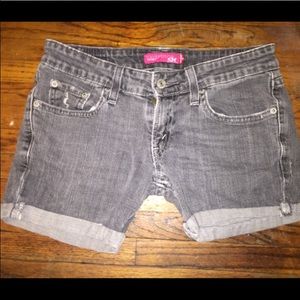 Levi's cutoff shorts
