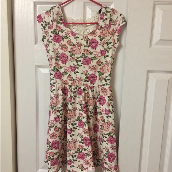 White/Pink Floral Skater Dress M