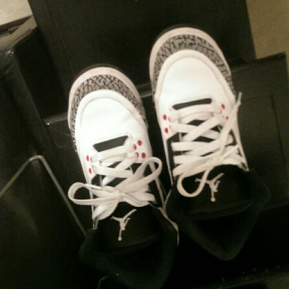 Cement 3's Jordan grade school - Picture 2 of 2