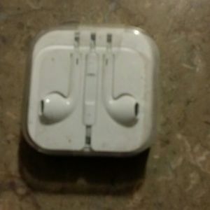 Original apple headphones