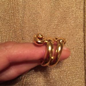 Jewelry - Jewelmint Royal Ascot Ring. Jewelry - Jewelmint Royal Ascot Ring.