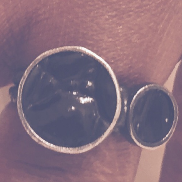 Vintage black adjustable ring