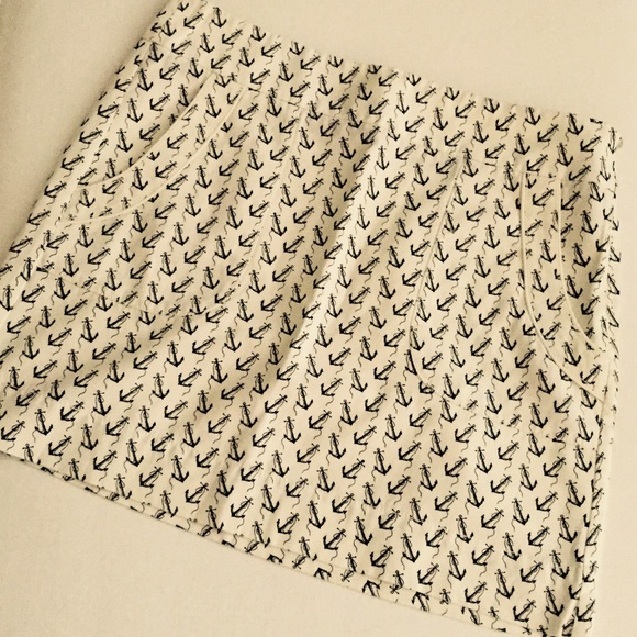 ‼️SOLD IN BUNDLE‼️ J. Crew Mini Skirt (NWOT)