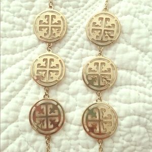 Imitation Tory Burch gold necklace