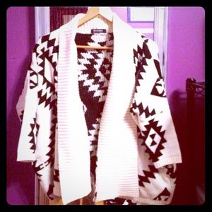 Black & white Aztec kimono