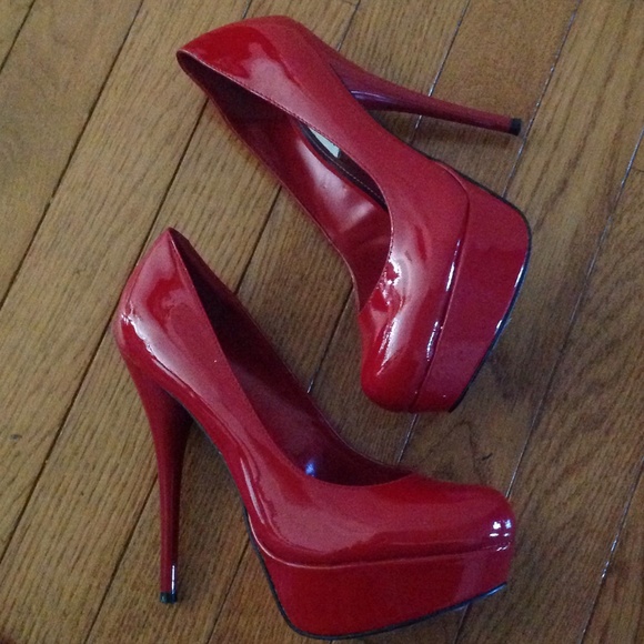 Red Patent Leather Steve Madden 6